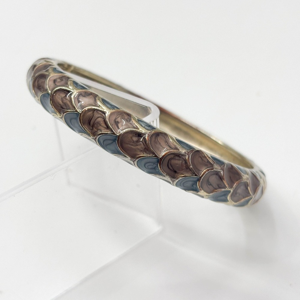 Vintage Scalloped‎ Enamel Hinged Bangle Bracelet - Gray Ombre Fish Scale Clamper